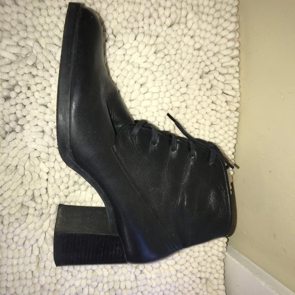 Diba leather lace up heeled booties 6.5 - Picture 13 of 14